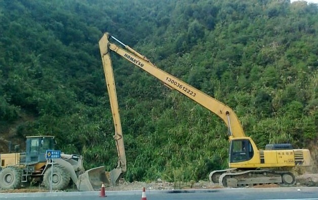 長臂挖掘機(jī)廠家、長臂挖掘機(jī)廠家定制、長臂挖掘機(jī)廠家改裝