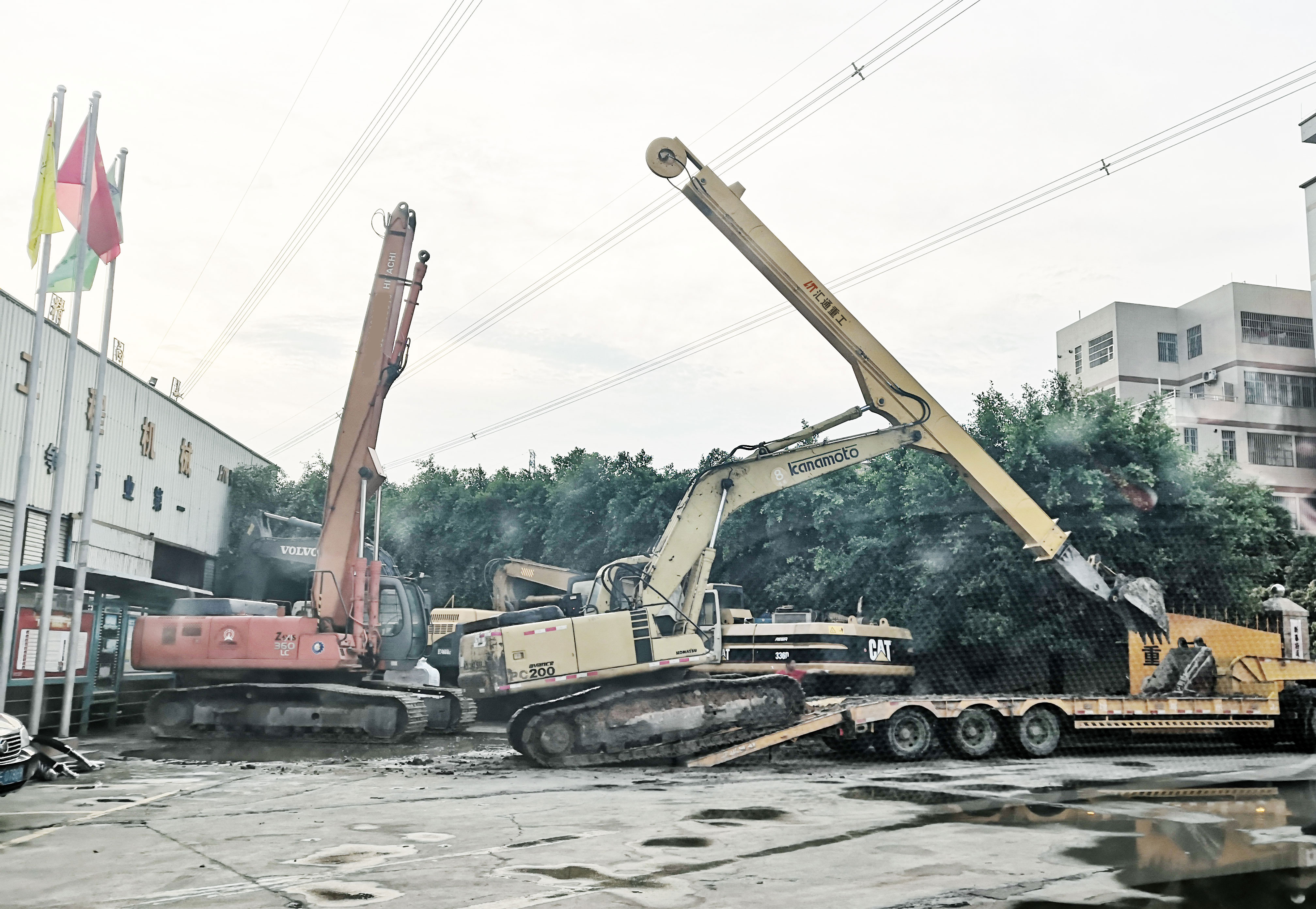 勾機(jī)伸縮臂廠家、挖機(jī)伸縮臂廠家、挖機(jī)伸縮臂改裝